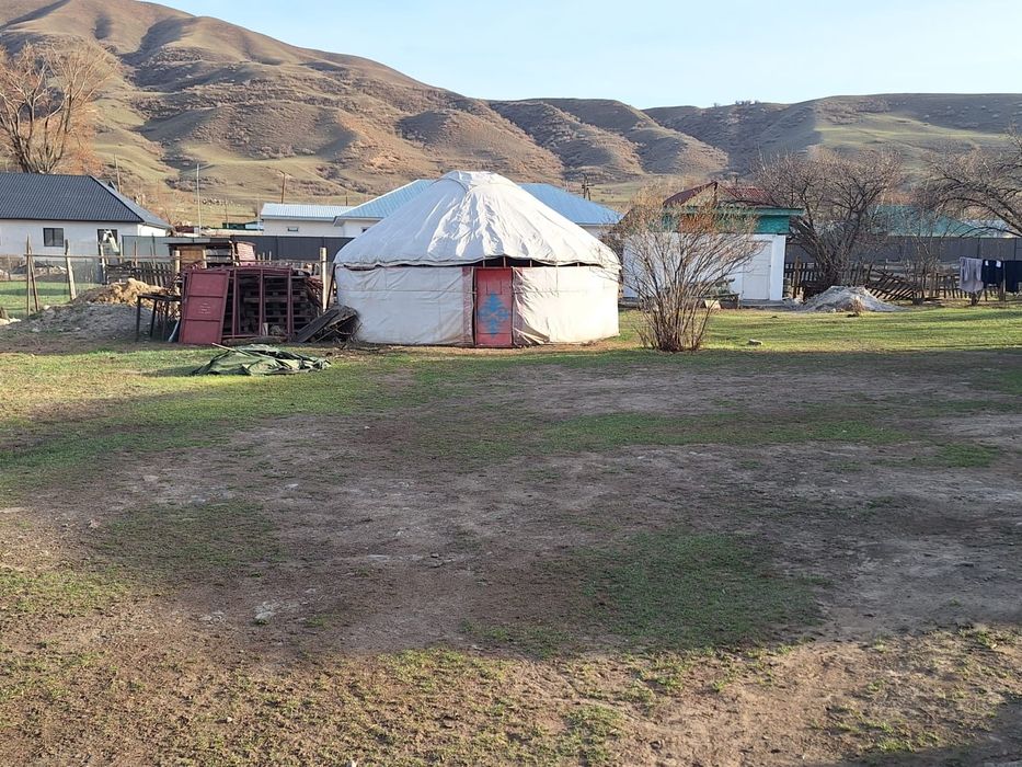 Продам дом,земля 25 соток.