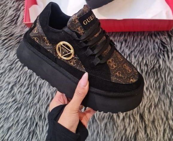 Adidași damă Guess