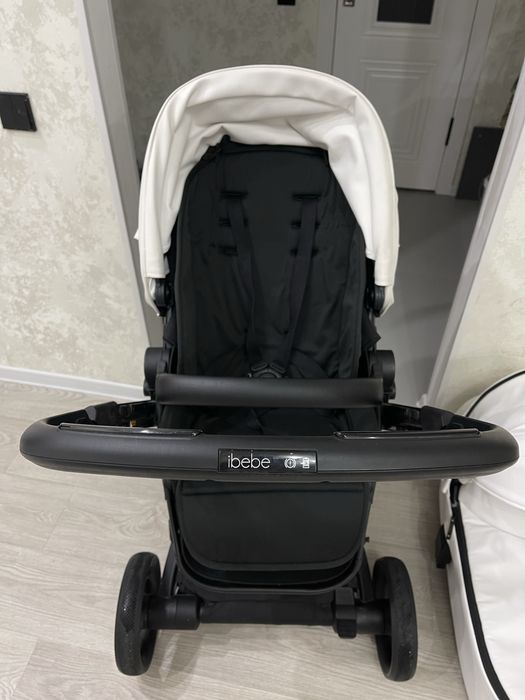 Коляска 2в1 в отличном состоянии срочно