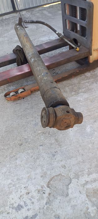 cilindru 190 cm de stivuitor dezmembrat cu tija fi 90 mm