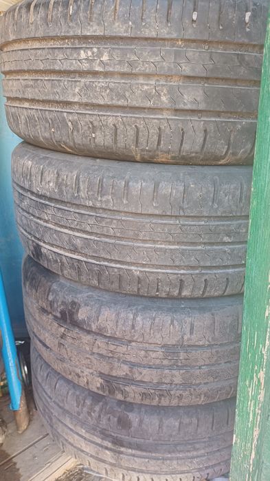 Продам комплект резины R15