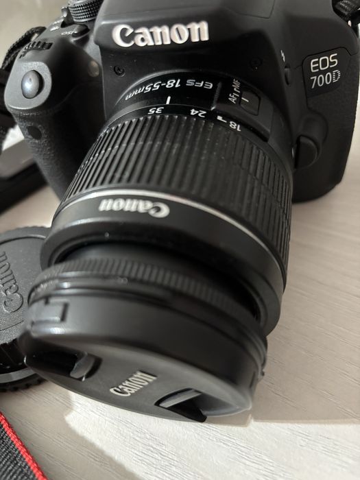 Фотоаппарат Canon EOS700D