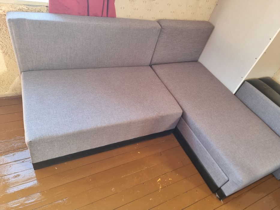 Диван-Холов ъгъл