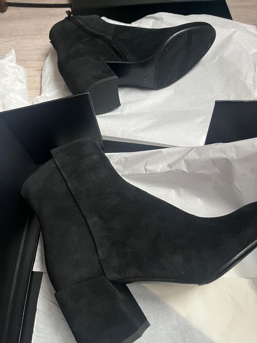 Ghete NOI Musette Velvet mărimea 37