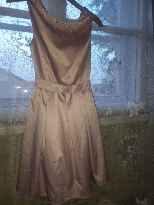 Елегантна рокля за специален повод