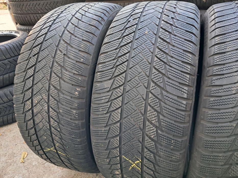 Anvelope second iarna 275 45 R20 Bridgestone RFT
