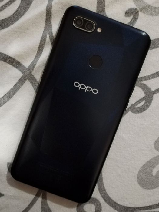 Продам Oppo A12.