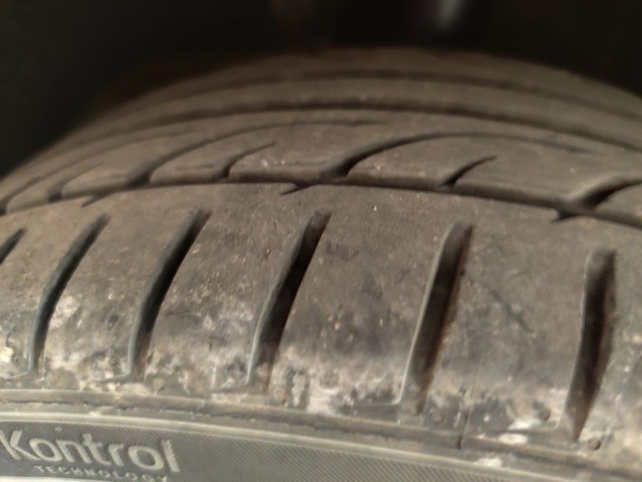 Шины 225/45R17 комплект