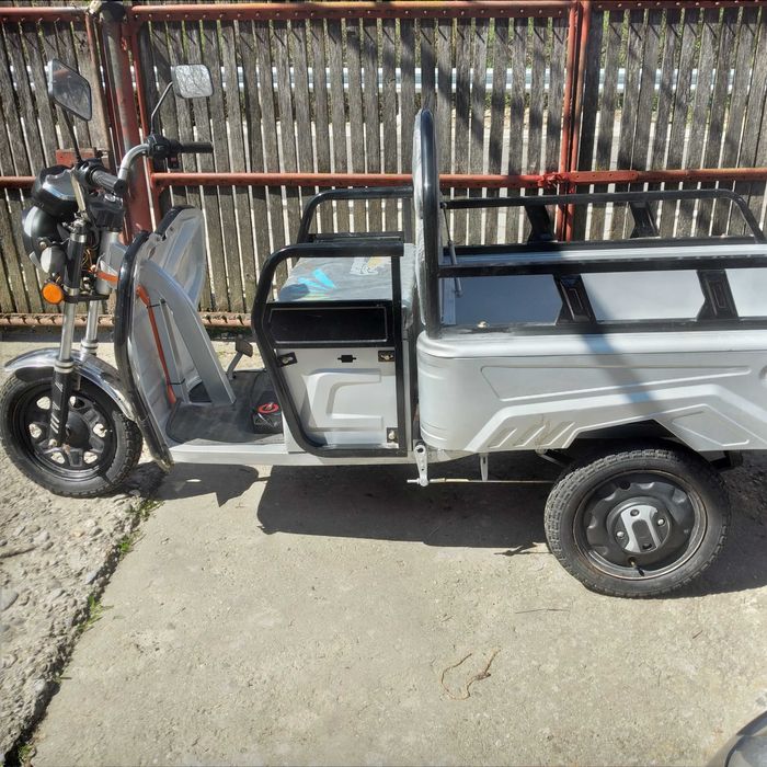Tricicleta electrica (tuk tuk)