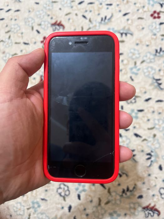 Iphone SE и Redmi T9