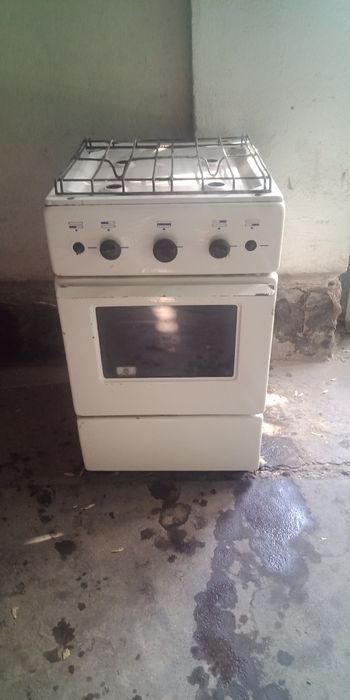 Газ плита(б/у). В хорошем состоянии