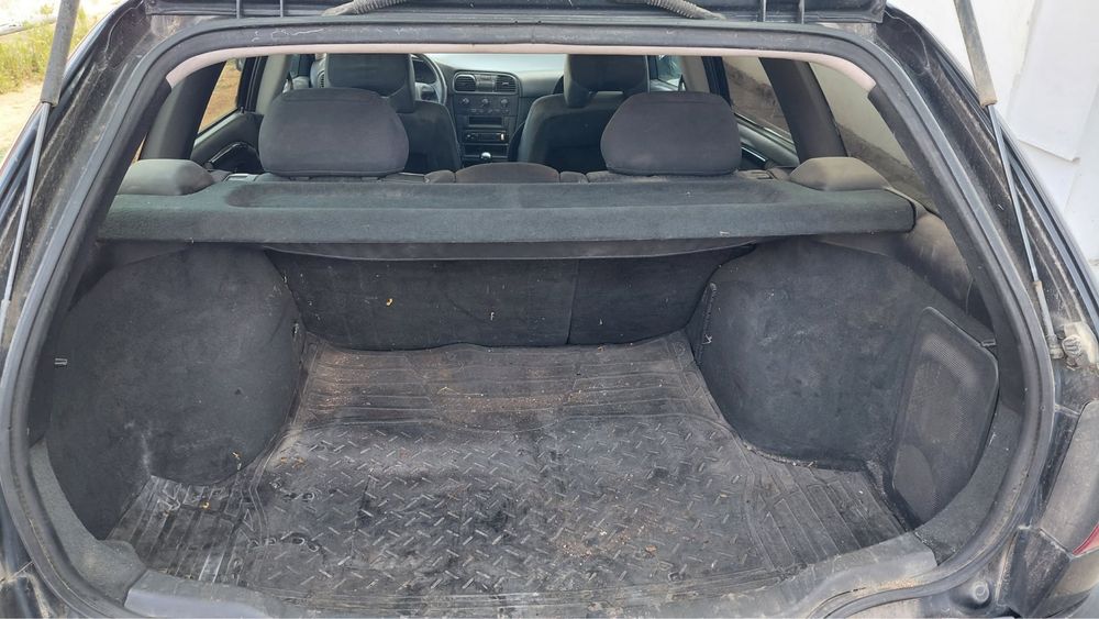 Продавам Volvo V40 1.9 TD 115 к.с.