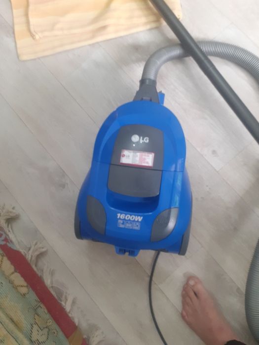Пылесос lg 1600w