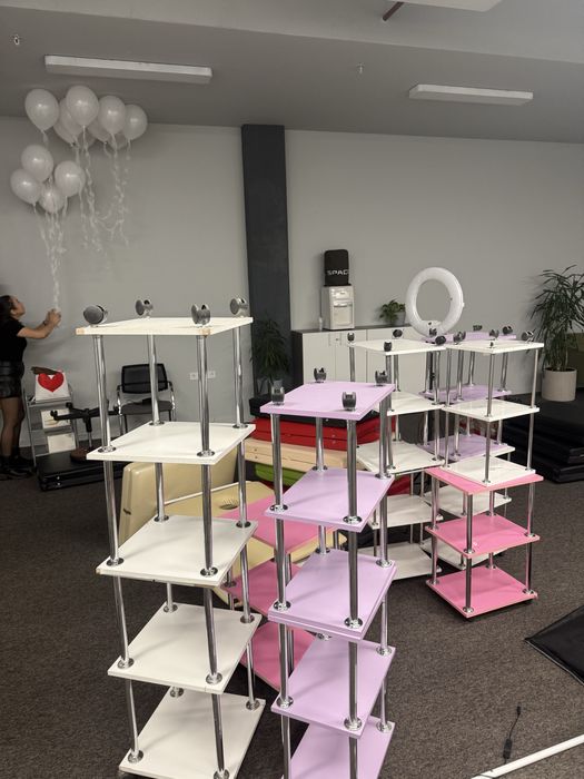 Продам Кушетки и помощники !