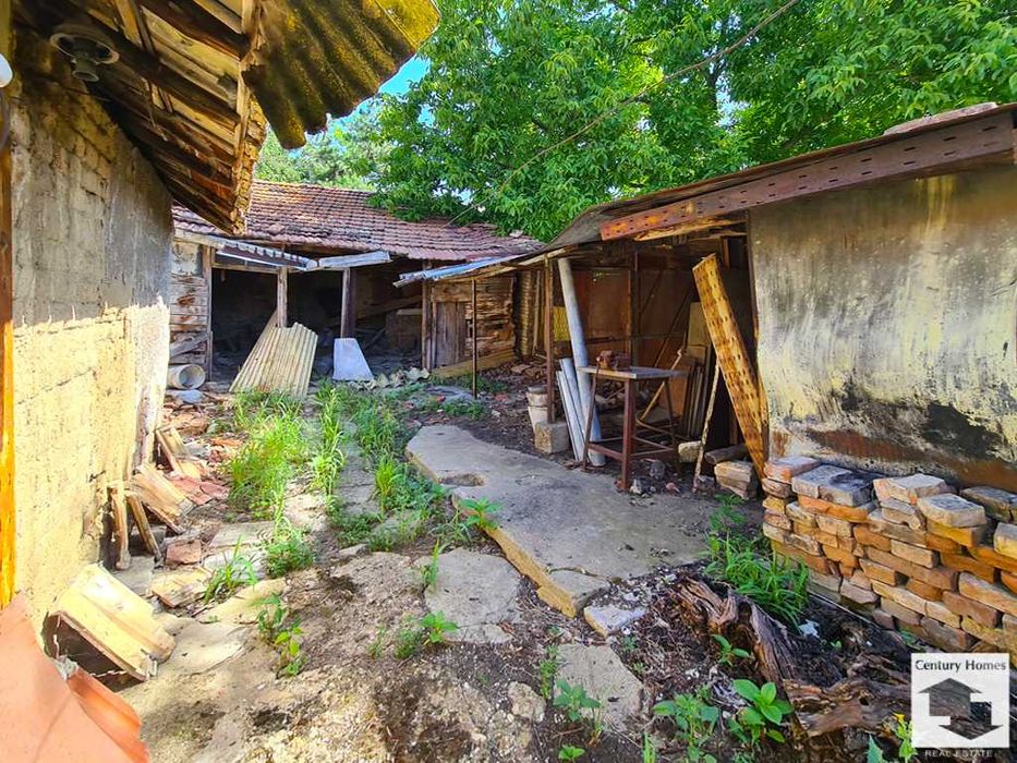 145272 Едноетажна къща за продажба в в центъра на гр. Полски Тръмбеш