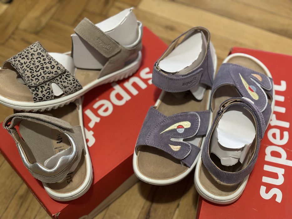 Нови Superfit сандали 37 н, естествен велур