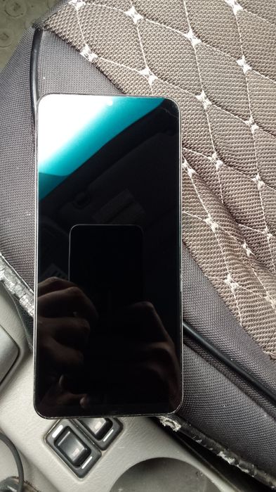 Продам телефон..