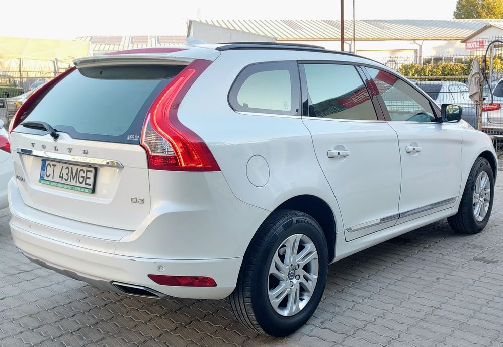 VOLVO XC60 2017 — imagine 5