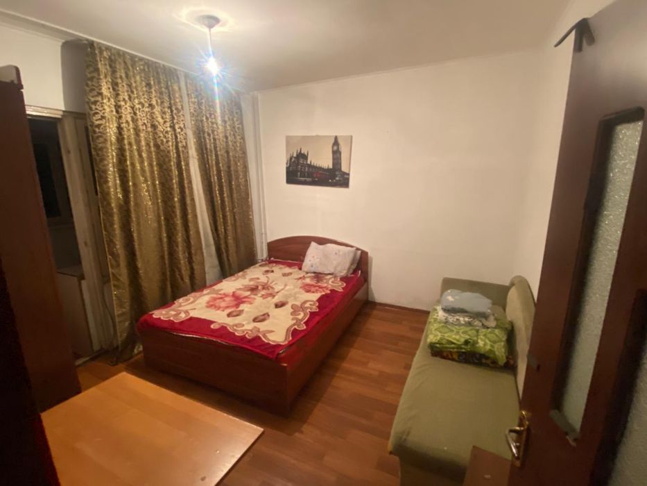 Квартира на подселение 4 комнатная парни