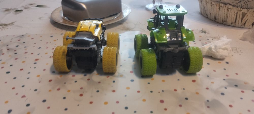 Продам классные игрушки перевертыши для мальчиков