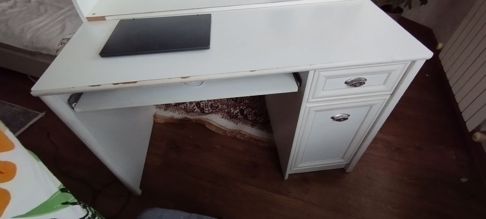 Письменный стол для учебы