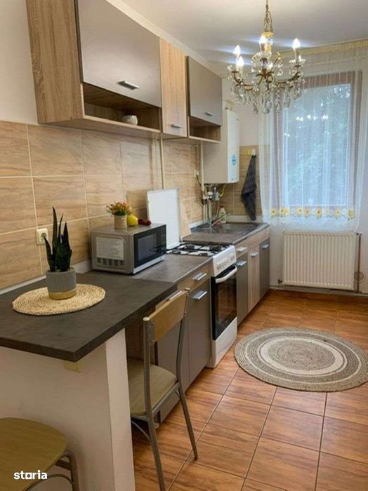 ZONA VIVO apartament 1 camera mobilat si utilat! — fotografia 1