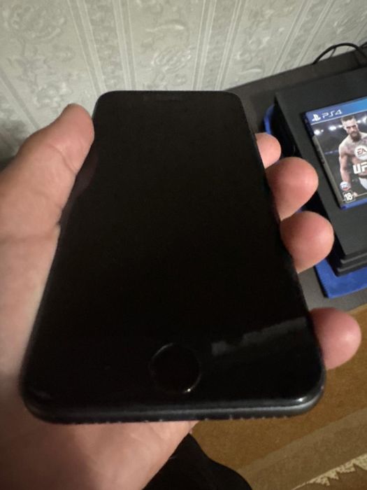 Продается Айфон 8 состояние хорошое 64 гб Тоуч айди работает акум 71