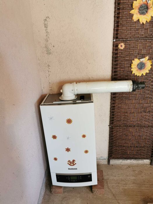 Vine iarna, vând centrala termica Buderus.