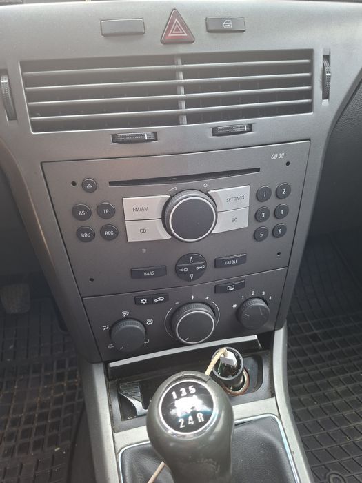 Astra Хечбек 1.7 Tdiо