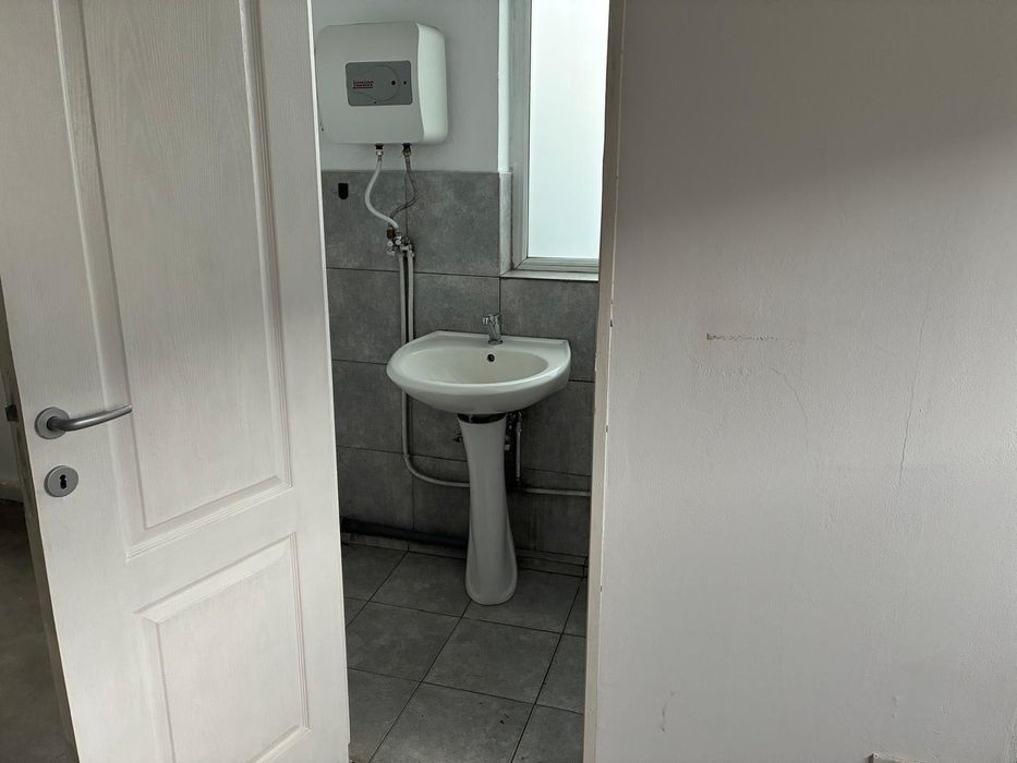 Spațiu comercial de închiriat