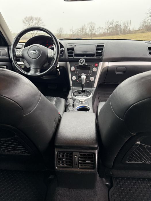 Subaru Legacy 3.0 R,245 cp, GPL