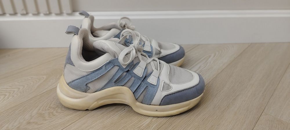 Женские кроссовки Турция