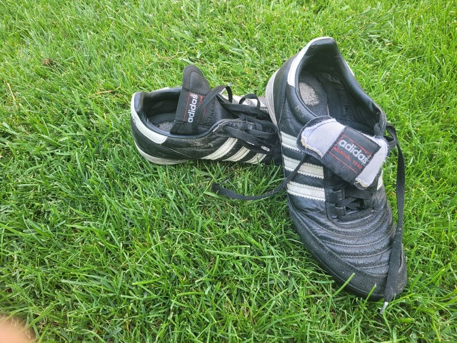 Стоножки Adidas Mundial Team