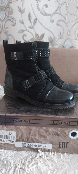 Продам обувь 38рр