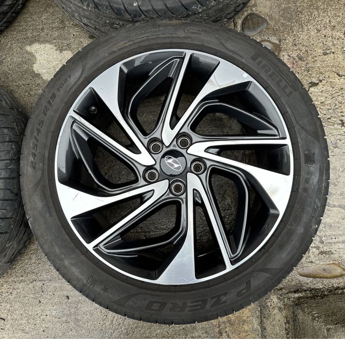 Jante / Roti Hyundai Tucson 4 2020-2024, 245 45 19 Piatra Neamt • OLX.ro