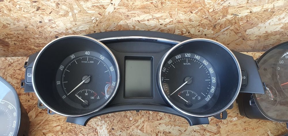 Ceasuri bord  Skoda Superb  / Yeti / Fabia / Rapid  / Octavia / Citigo