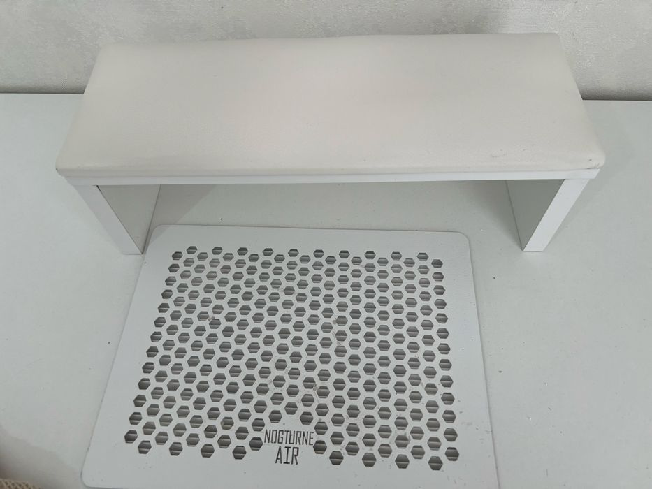 Подлокотник для маникюра – 2000 тг