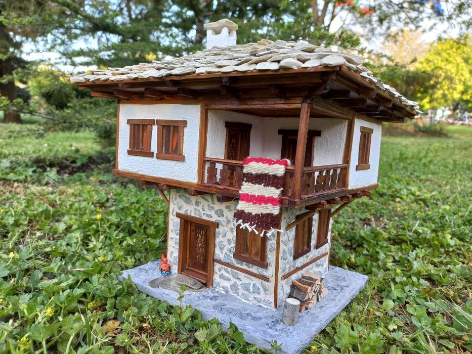Макет на родопска възрожденска къща