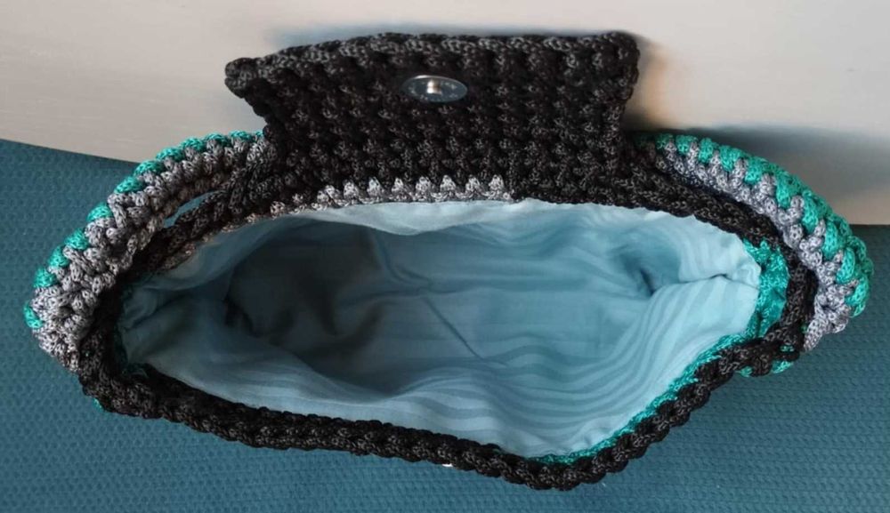 Ръчно плетени дамски чанти