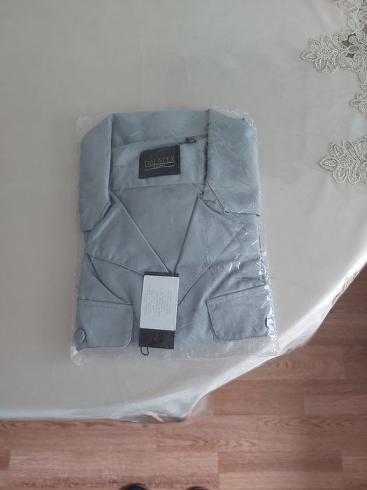 Продам китель,парадные костюмы,рубашки,