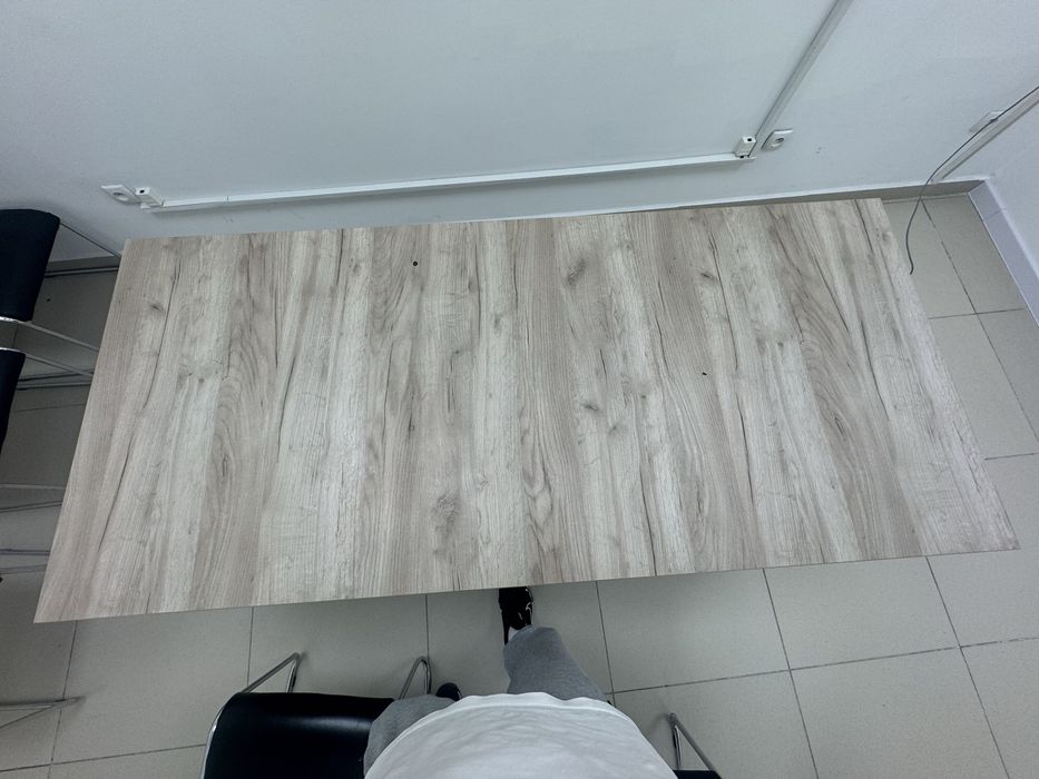 Продаются СТОЛ.  .