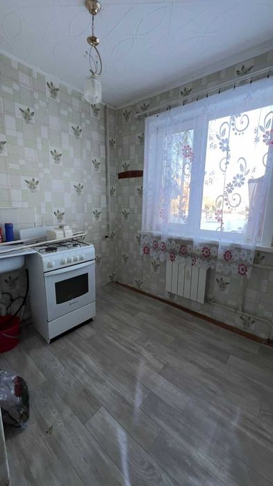 Продам двухкомнатную квартиру в центре