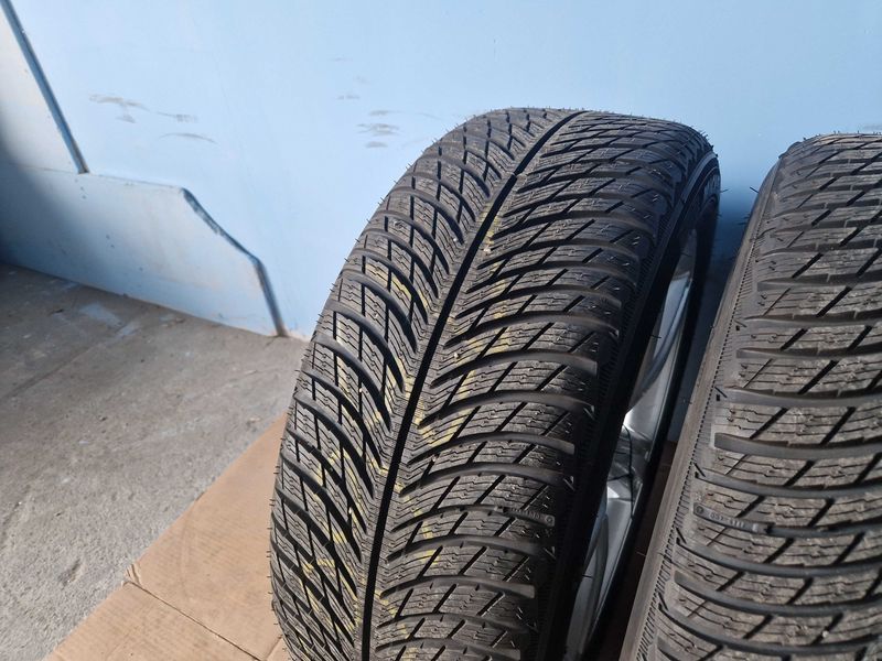 Audi A8/A6 R19/4N0
Чисто нови не монтирани 
оригинални джанти с гуми