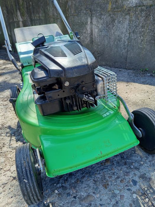 Бензинова косачка Viking с двигател Брикс