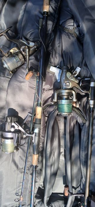 Vând lansete cu mulineta Daiwa Tournament-S 5000T/ clasice pe dimensiuni diferite