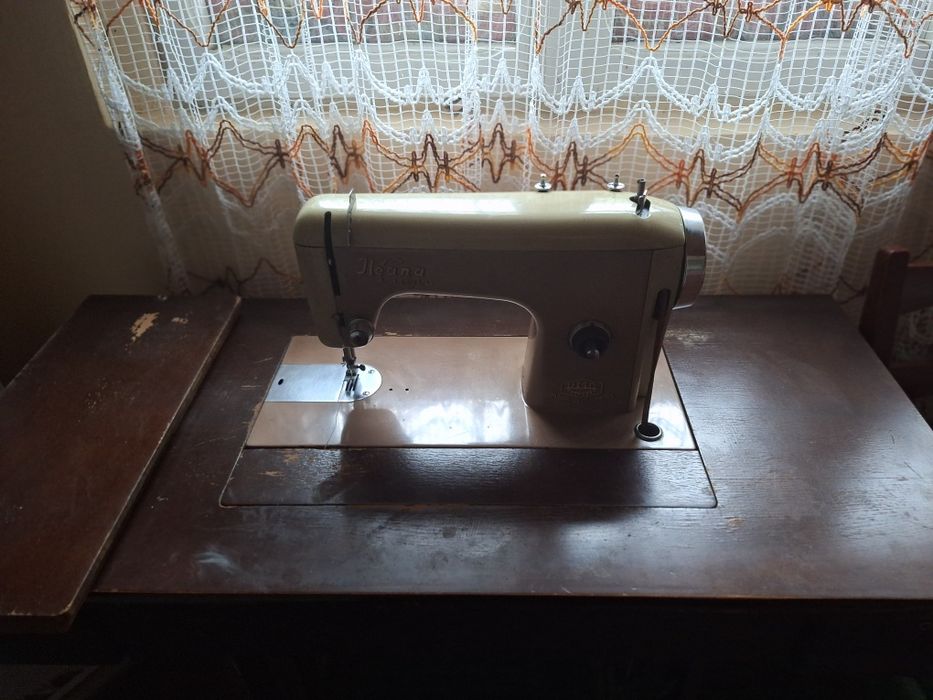 Masina de cusut Ileana