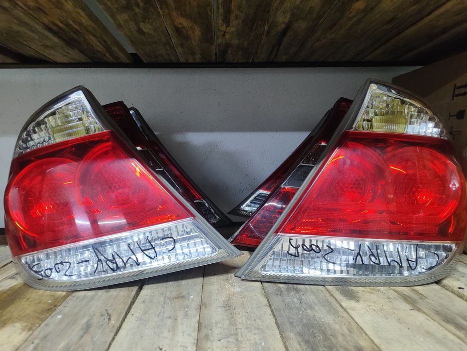 Задний фонарь Toyota Camry 35
