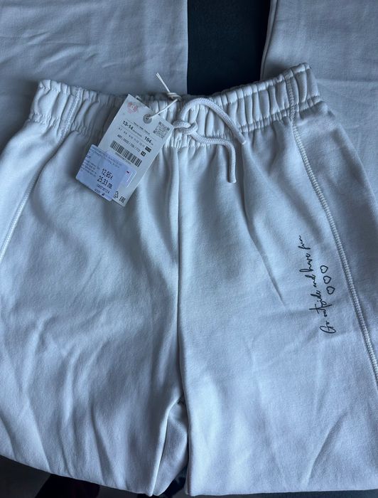 Чисто нови панталони от Zara