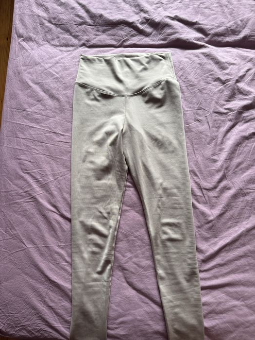 Дамски спортен клин цвят бежов