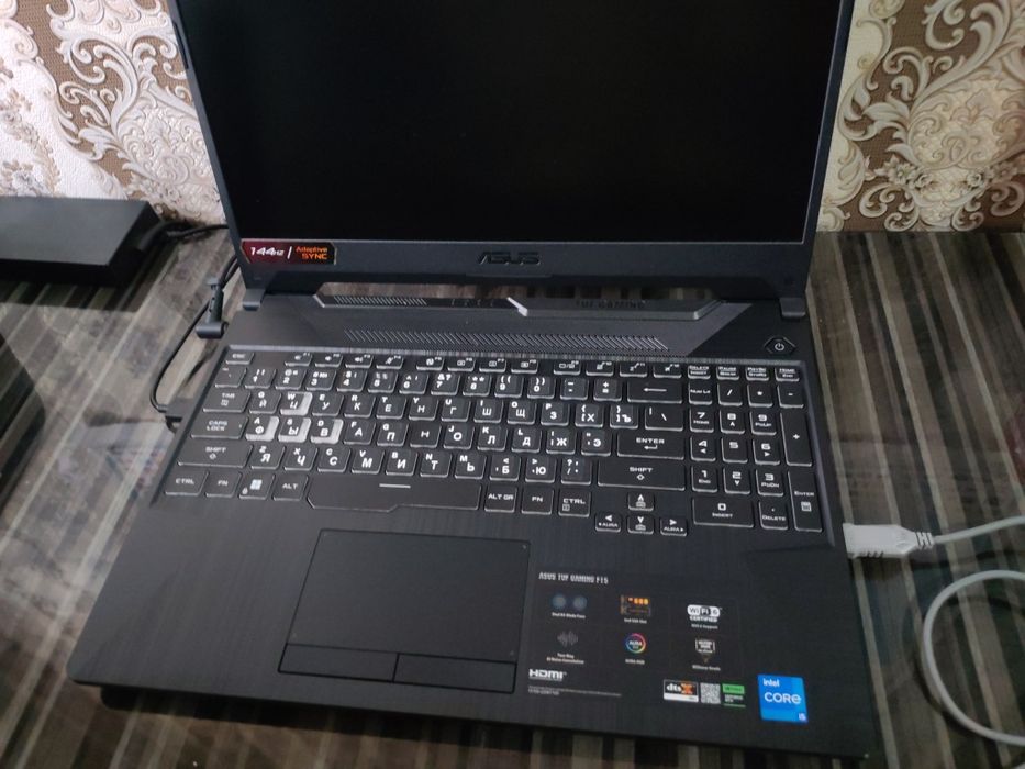 Notebook Asus Tuf gaming xolati yaxshi